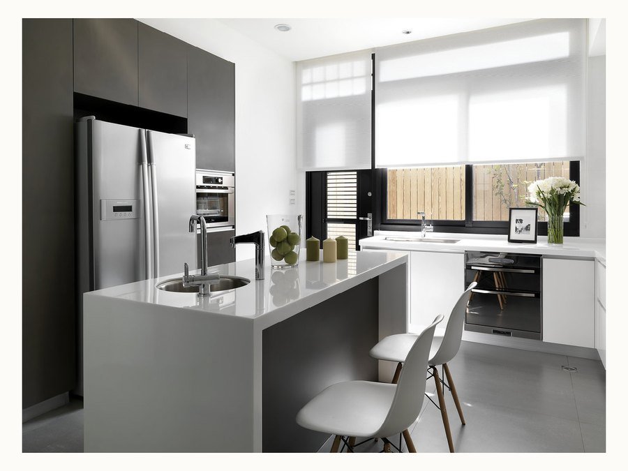 BAOHUI BHC-012 mid-tone kitchen cabinet design